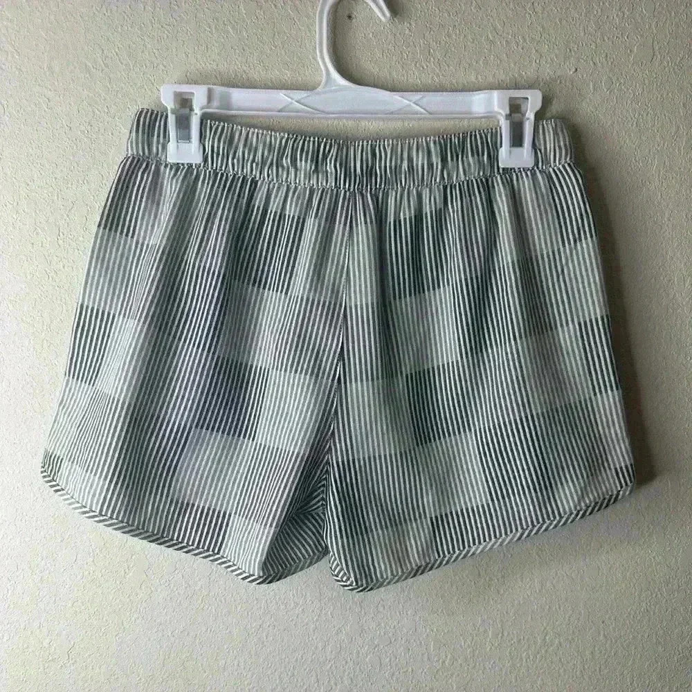 Madewell Pull-On Shorts in Striped Check w/ pockets size XS - Picture 3 of 6